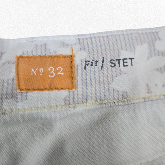 Pilcro and the Letterpress Gray Floral Cropped Straight Leg Pants Size 32 - Picture 7 of 14